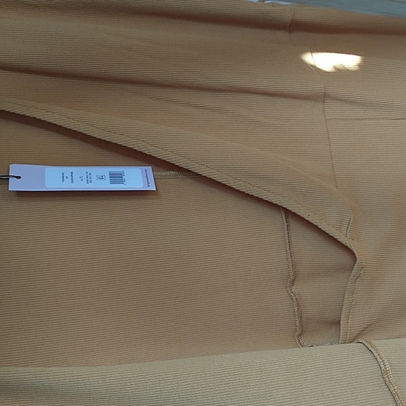 BCBGeneration ROMPER - Picture 3 of 4